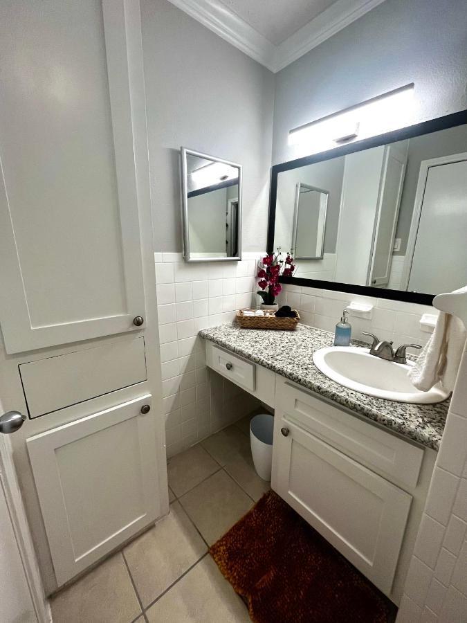 Cozy Getaway 1 Bed 1 Bath